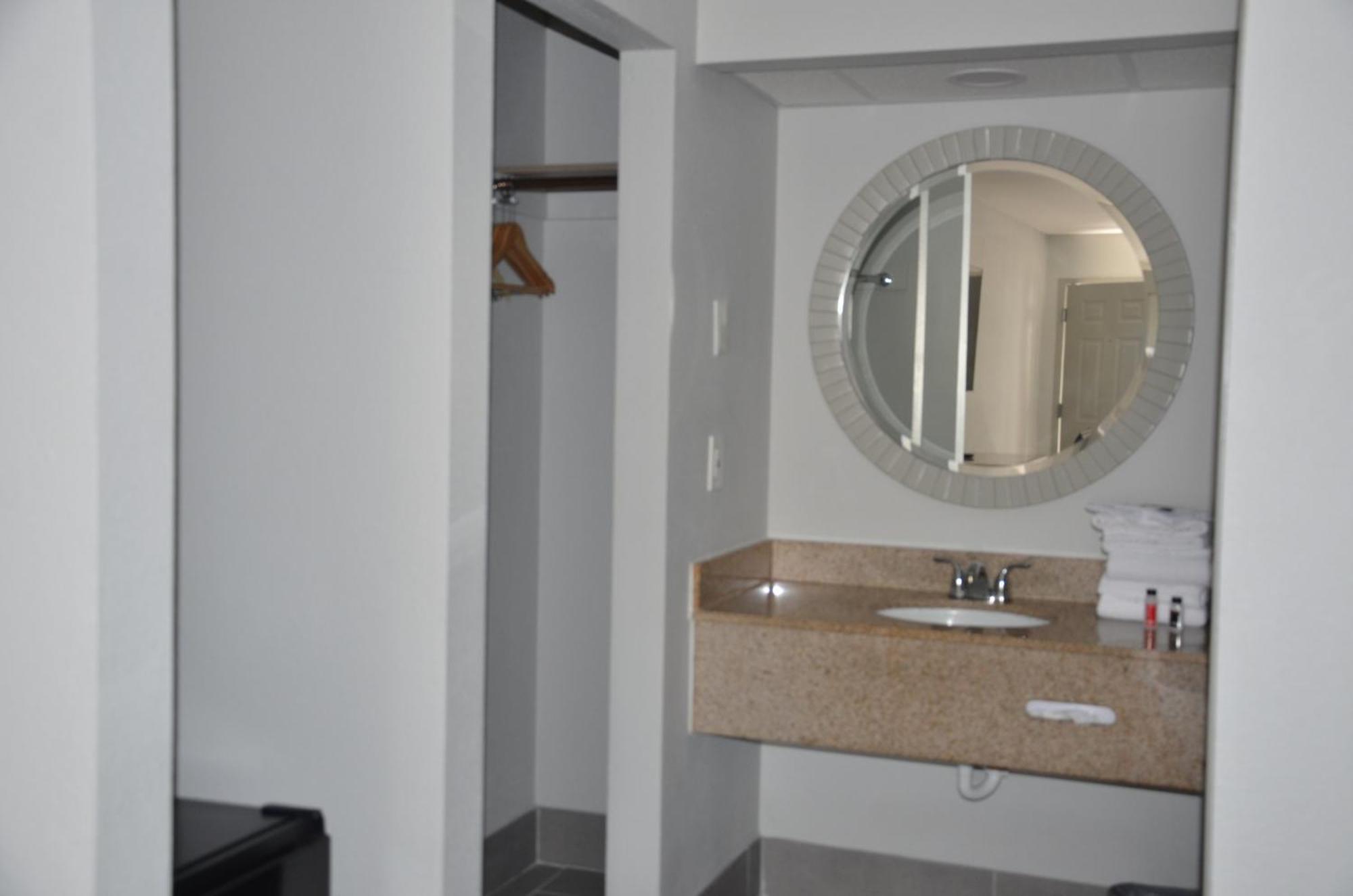 Baymont Suites Ковингтон Экстерьер фото